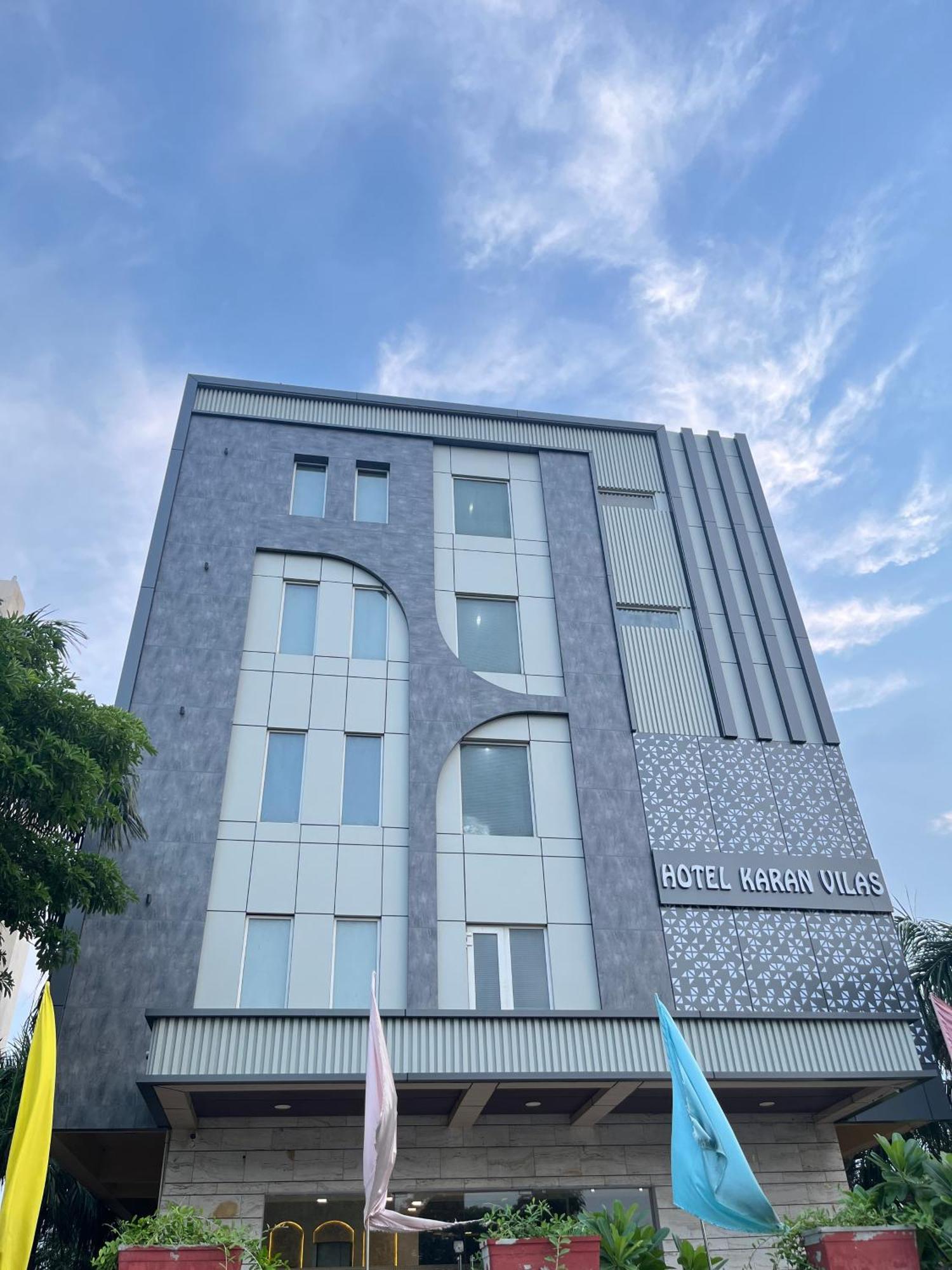 Hotel Karan Vilas Агра Екстериор снимка