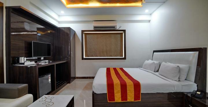 Hotel Karan Vilas Агра Екстериор снимка