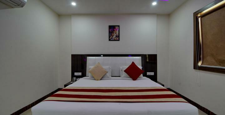 Hotel Karan Vilas Агра Екстериор снимка