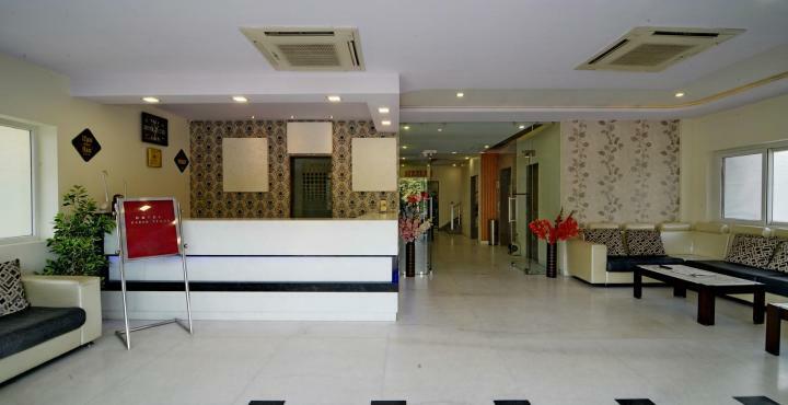 Hotel Karan Vilas Агра Екстериор снимка