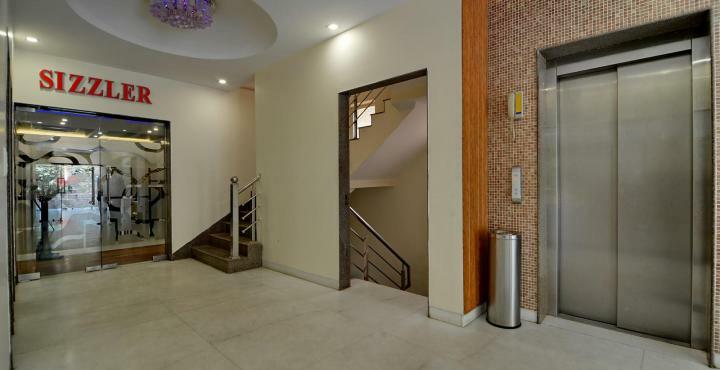 Hotel Karan Vilas Агра Екстериор снимка